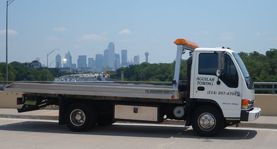 Tow truck from Aguilar Towing